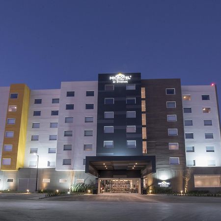 Microtel Inn & Suites By Wyndham Irapuato Εξωτερικό φωτογραφία