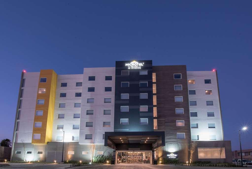 Microtel Inn & Suites By Wyndham Irapuato Εξωτερικό φωτογραφία