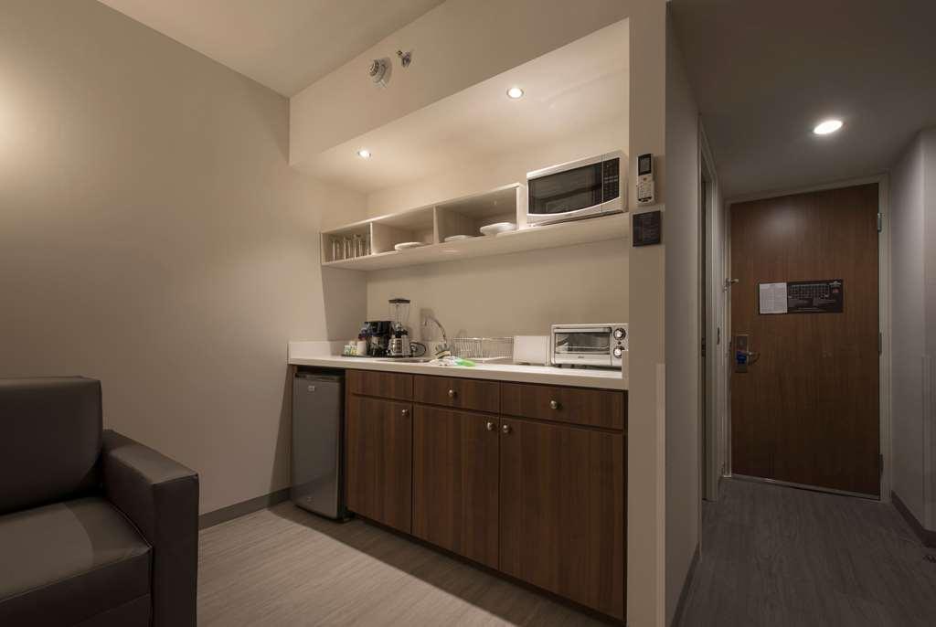 Microtel Inn & Suites By Wyndham Irapuato Δωμάτιο φωτογραφία