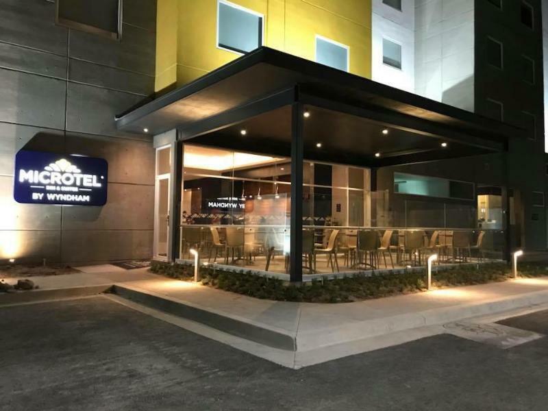 Microtel Inn & Suites By Wyndham Irapuato Εξωτερικό φωτογραφία