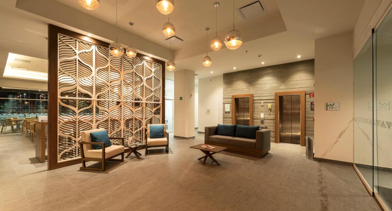 Microtel Inn & Suites By Wyndham Irapuato Εξωτερικό φωτογραφία